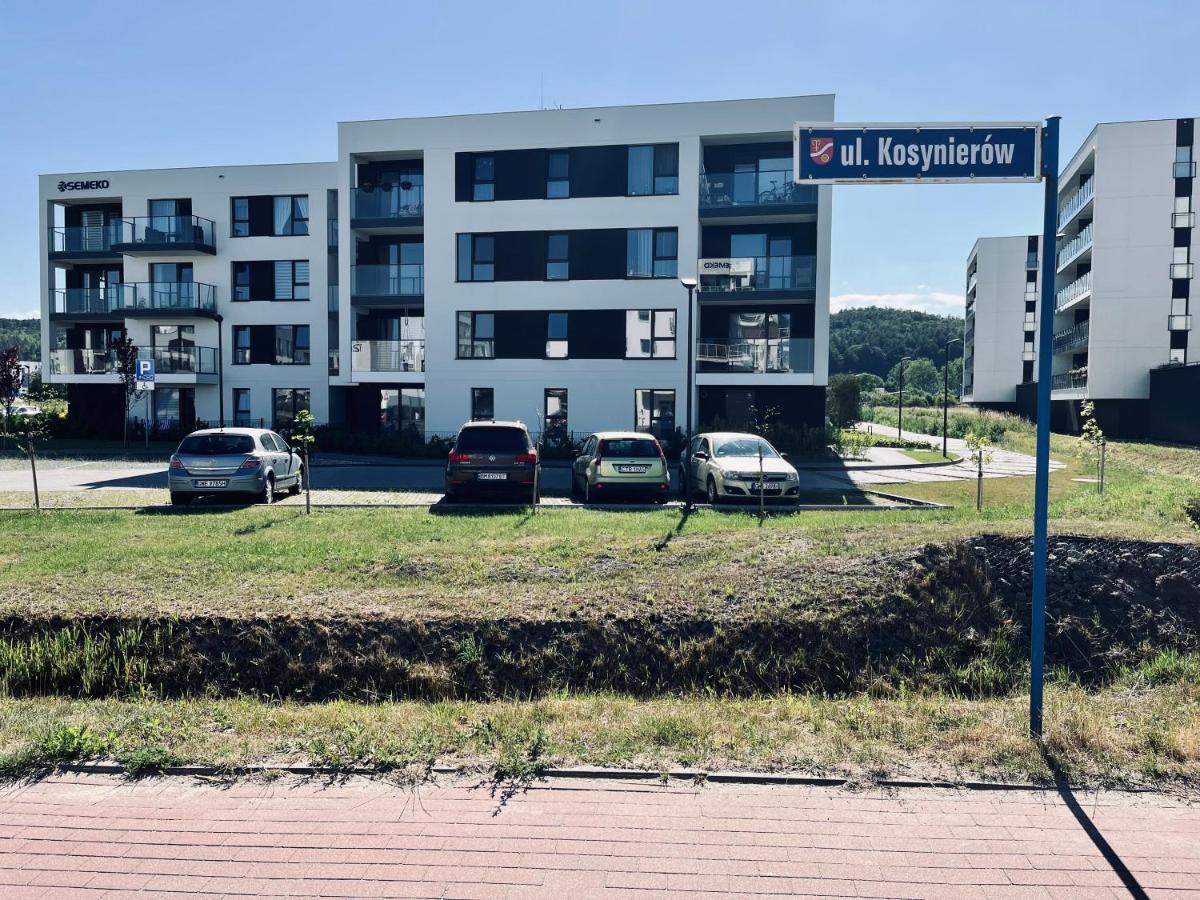 Apartament Husarska Lägenhet Rumia Exteriör bild